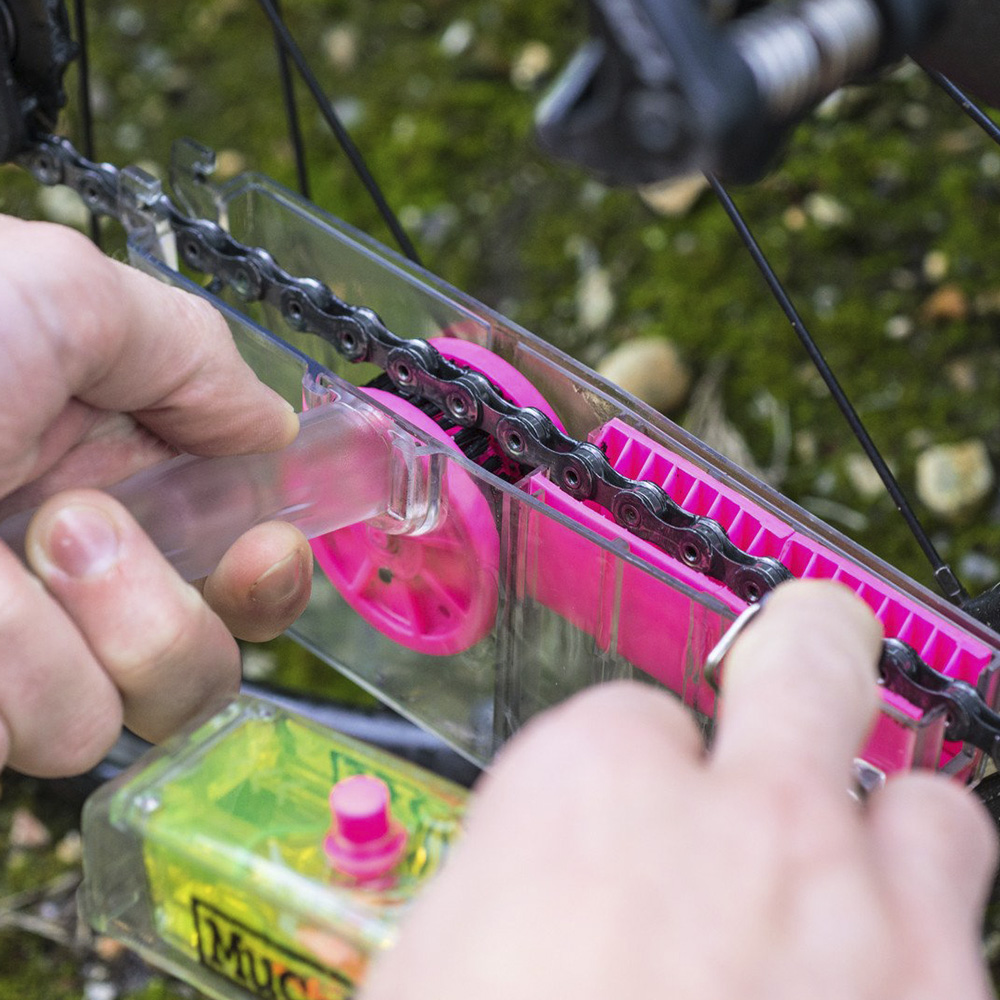 LIMPIADOR DE CADENA - El Outlet de la Bicicleta