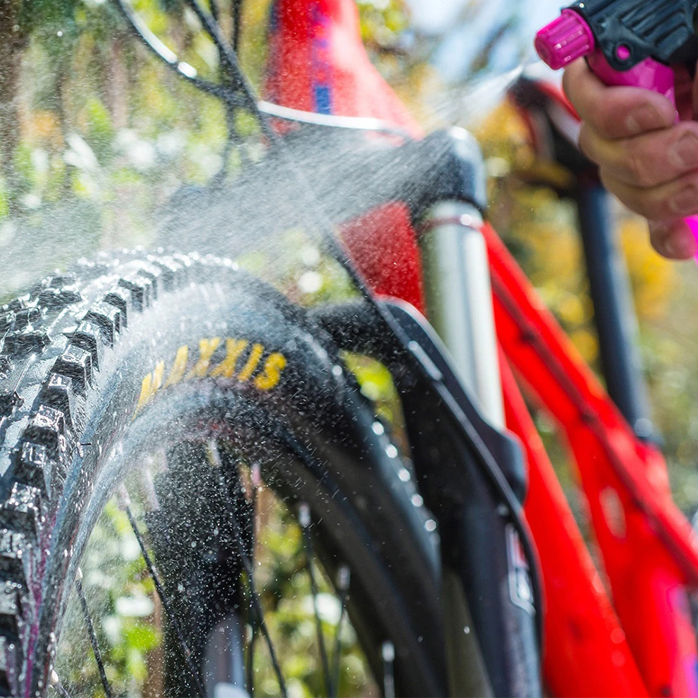 MUC-OFF SELLADOR TUBELESS – 1L – BG PARTNERS